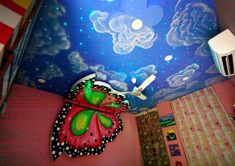 Ceiling 08